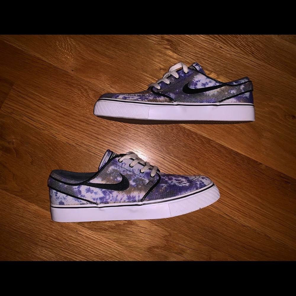 Women’s Nike Janoski “Purple Tie Dye”